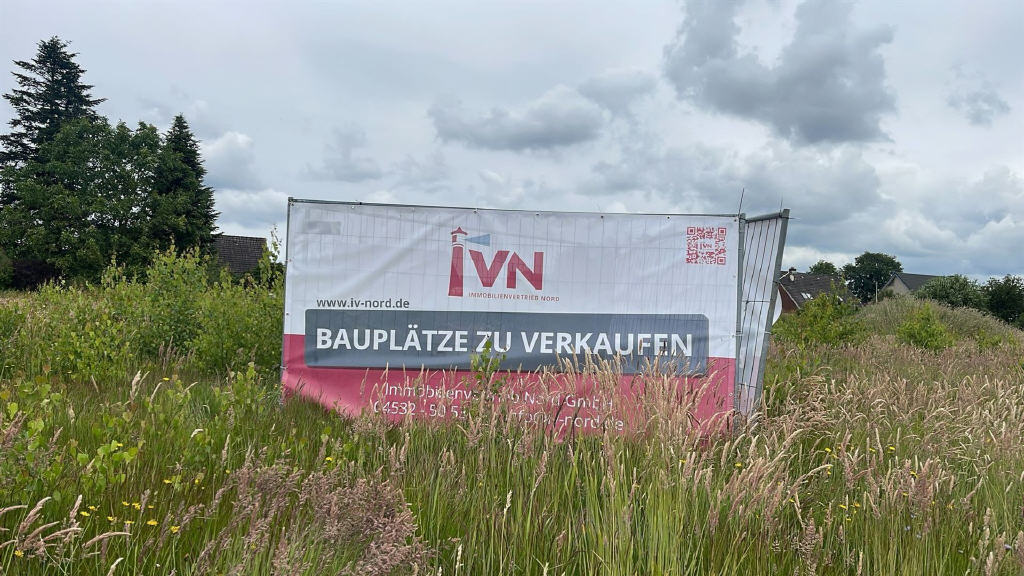 Baugrundstück mit 879 m²