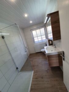 Badezimmer Gr. Whg.